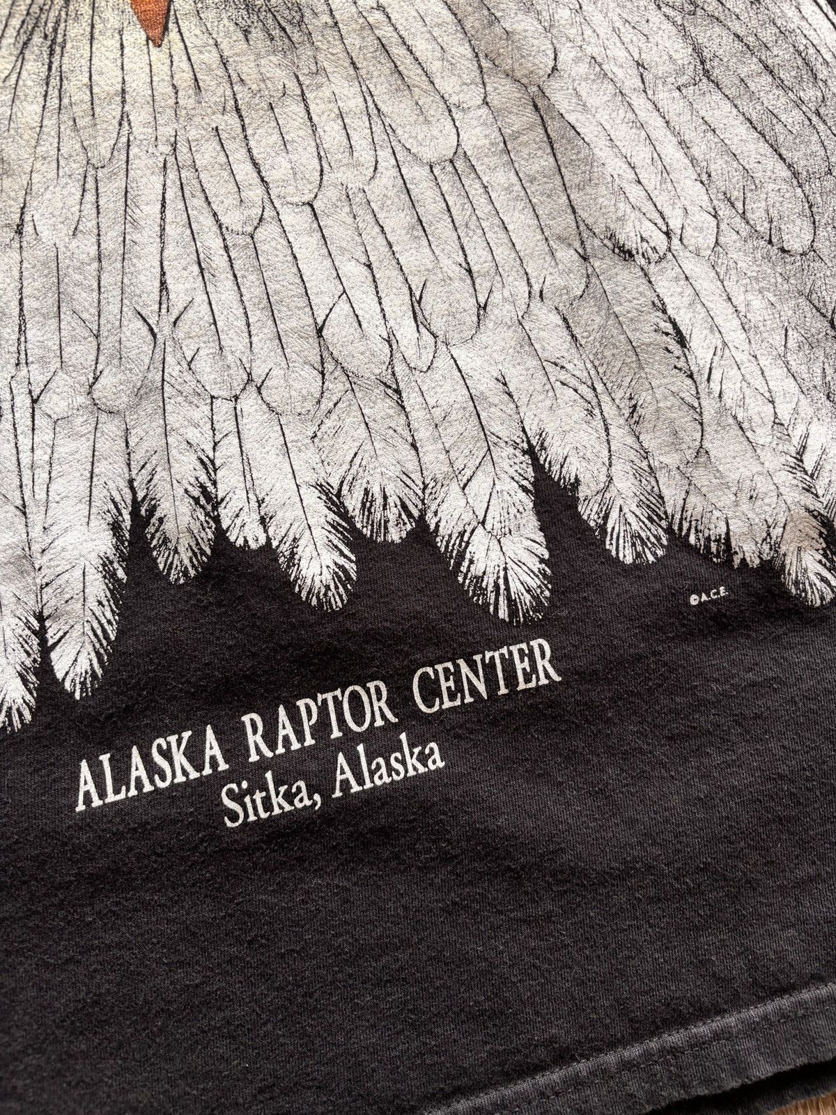 Vintage Vintage Alaska Raptor Center I AM SMILING Bald Eagle T-Shirt Size US XL / EU 56 / 4 - 3 Thumbnail
