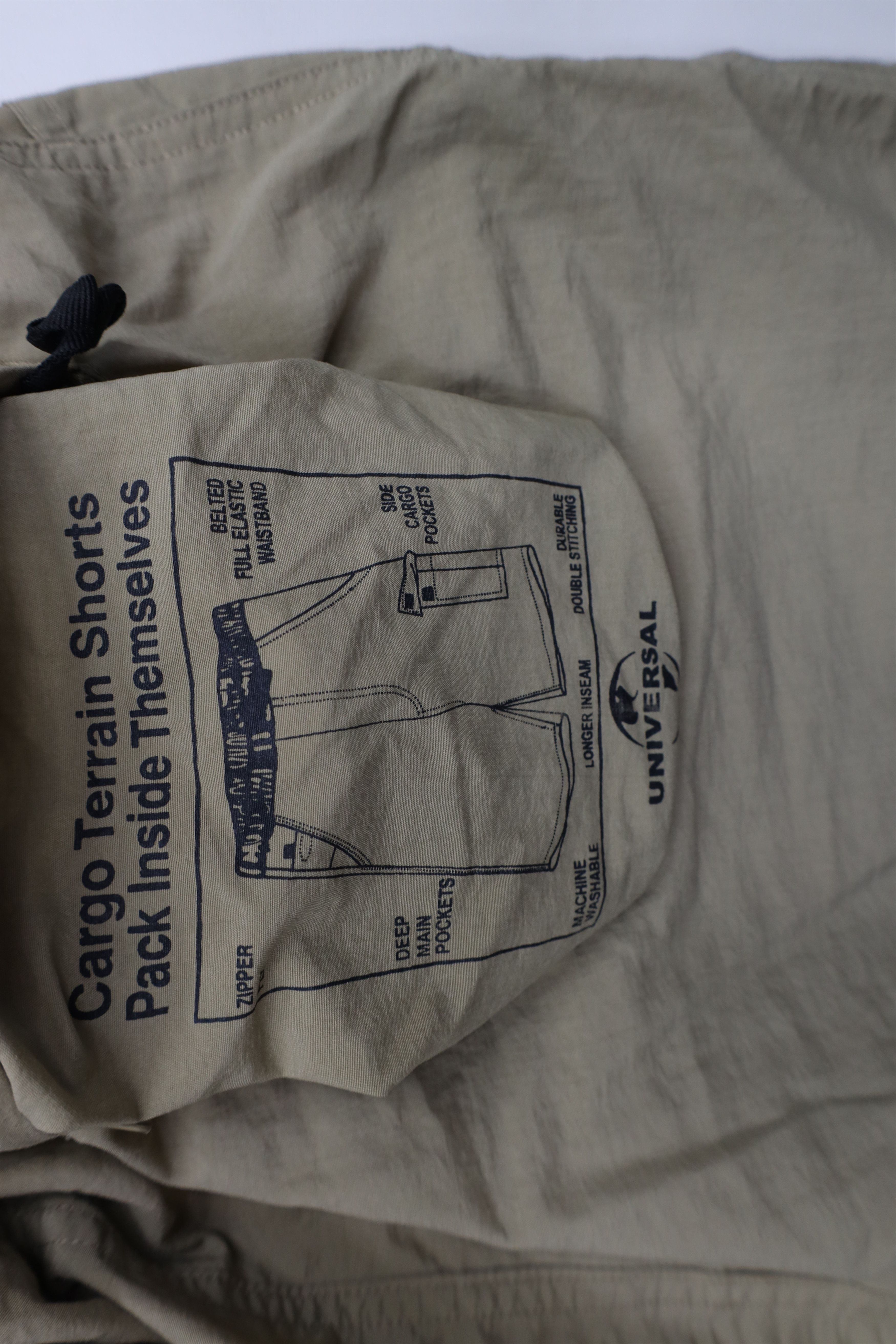 Universal Studios × Vintage Vintage 90s Universal Studios Cargo Shorts Beige Nylon Size US 38 / EU 54 - 11 Thumbnail