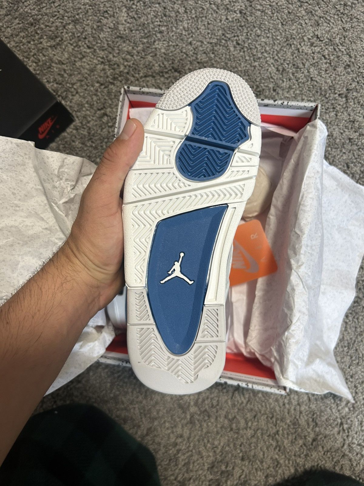 Jordan Brand Jordan 4 Retro Military Blue (2024) (GS) Size US 4 / IT 34 - 7 Thumbnail