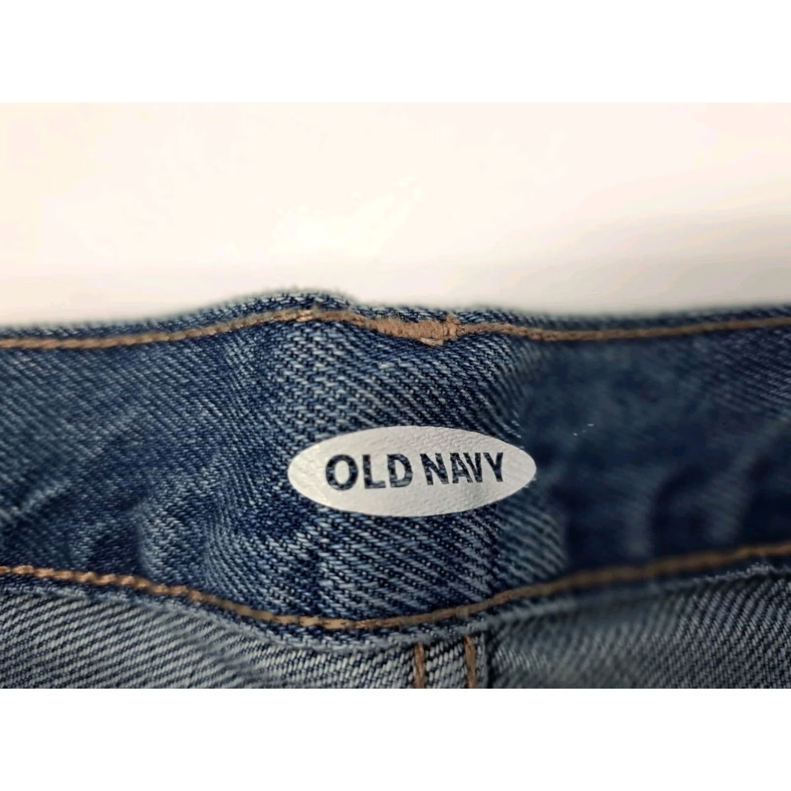 Old Navy NWT Old Navy Women’s Denim Shorts Frayed Hem High Rise 5 Pocket Button Closure Size 10/5" Blue Subtle Dark Wash Casual Summer Womens Size 32" / US 10 / IT 46 - 4 Thumbnail