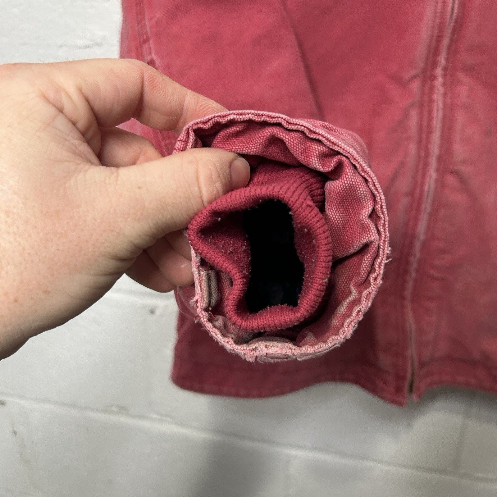 Carhartt Y2K Carhartt Sherpa-Lined Hooded Detroit Jacket “Crabapple” Size S / US 4 / IT 40 - 4 Thumbnail