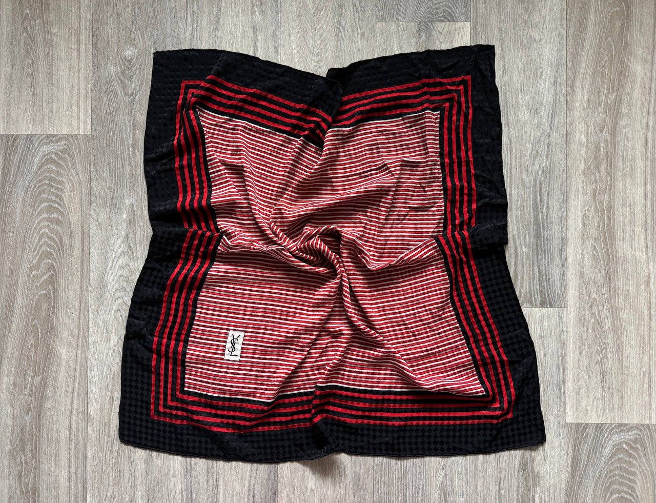 Yves Saint Laurent Silk scarf Yves Saint Laurent Size ONE SIZE - 1 Thumbnail