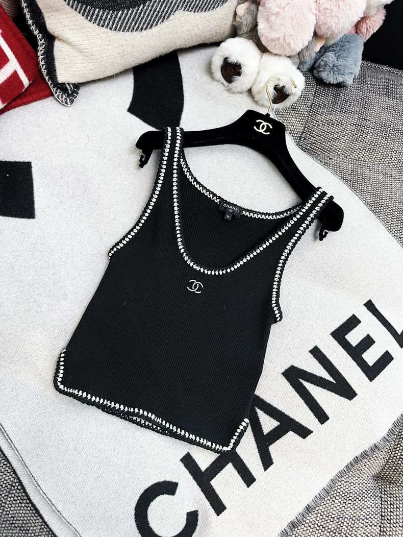 Chanel Chanel 22C early spring show black and white rolled-edged Size XS / US 0-2 / IT 36-38 - 2 Thumbnail