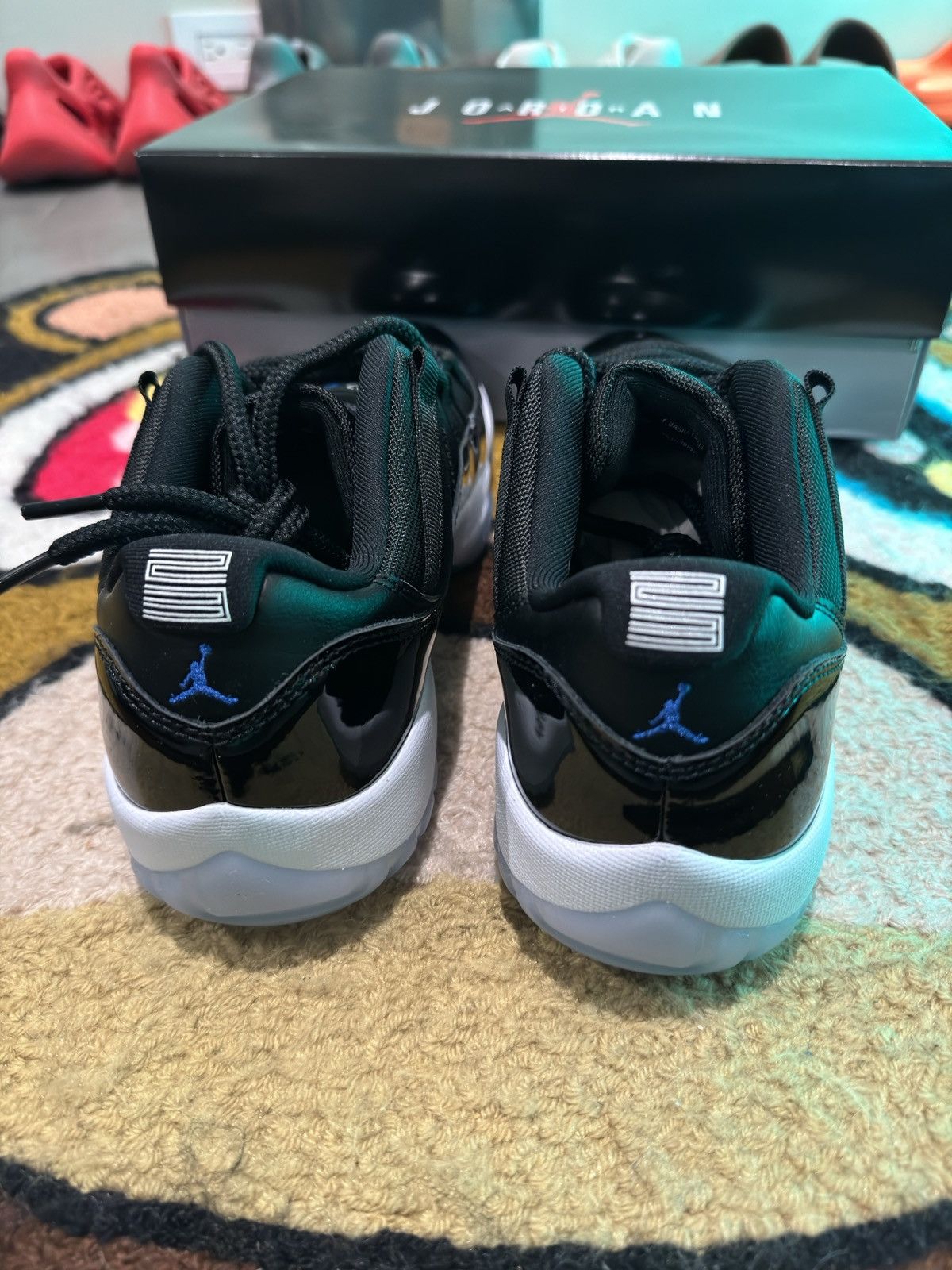 Jordan Brand × Nike Air Jordan 11 “Space Jam” Low Size US 9 / EU 42 - 4 Thumbnail