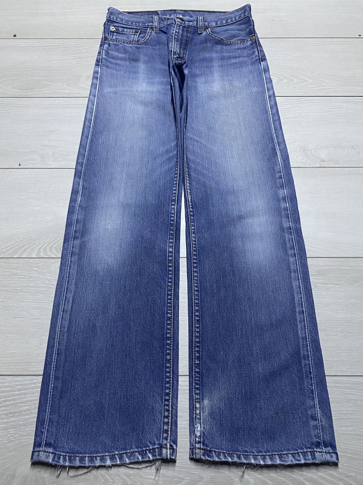 Levi's Vintage Levis 504 Blue Wash Loose Jeans Size US 28 / EU 44 - 1 Thumbnail