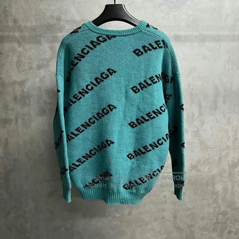 Balenciaga Balenciaga Blue Logo V-Neck Long-Sleeve Sweater. Size US XS / EU 42 / 0 - 2 Thumbnail