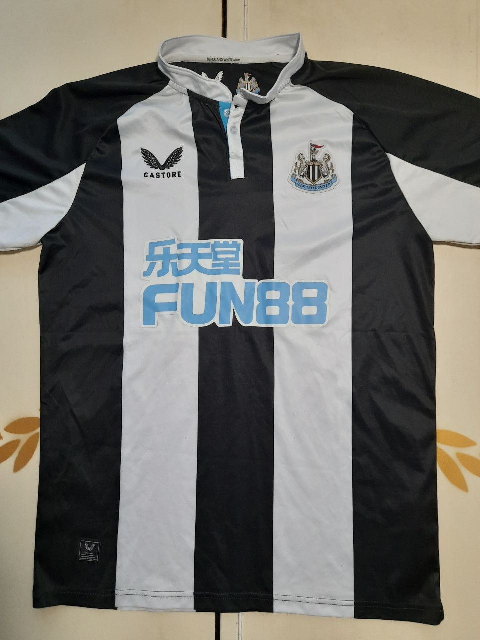 Other Gastore Newcastle United Jersey 2021-2022 Size US L / EU 52-54 / 3 - 4 Thumbnail