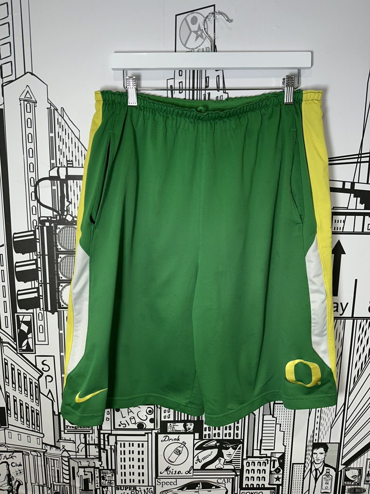 Nike Team Basketball Oregon University Shorts Green XL