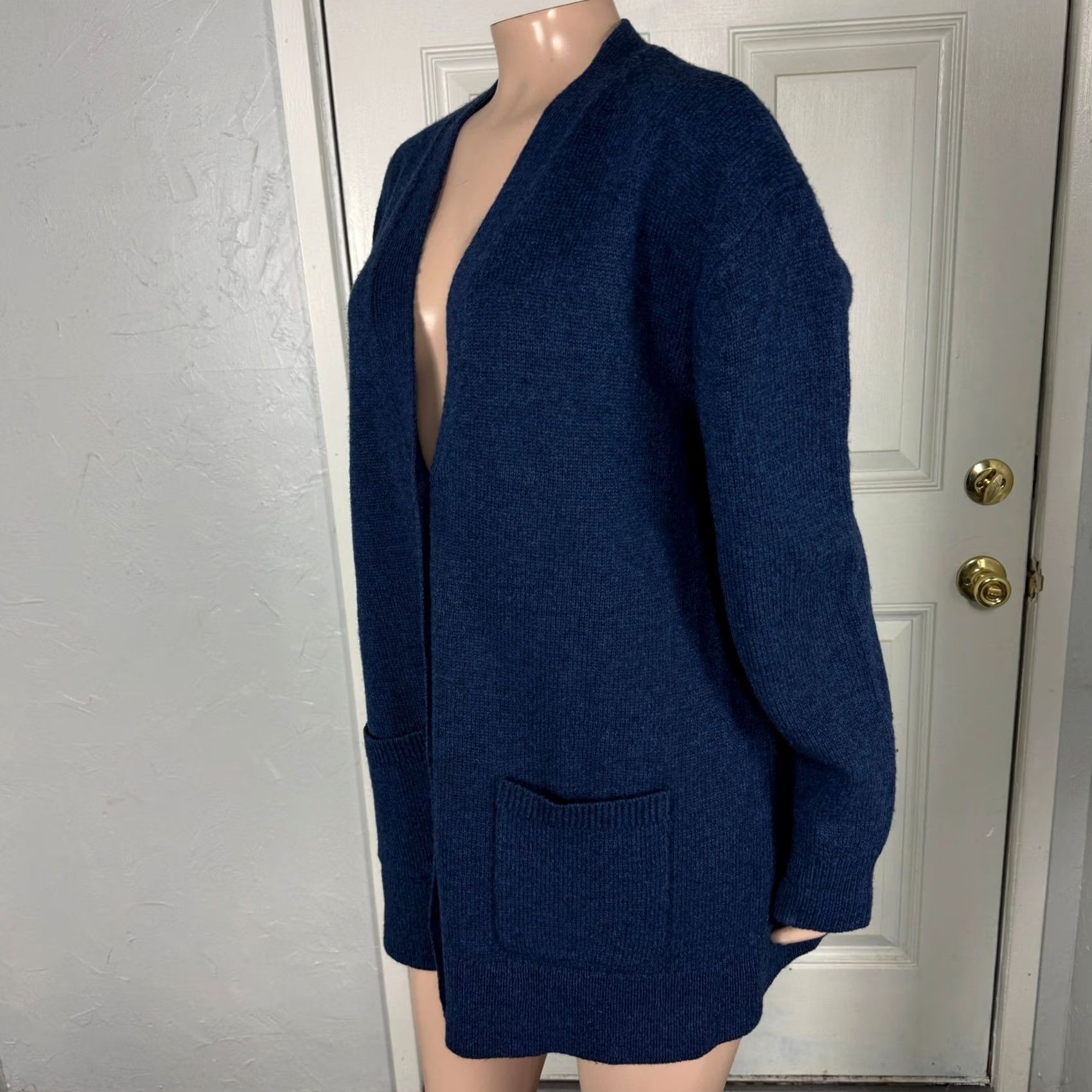 Pendleton Pendleton Sweater Women's L Navy Wool Cardigan Button Knit Pockets L30 Size L / US 10 / IT 46 - 3 Thumbnail