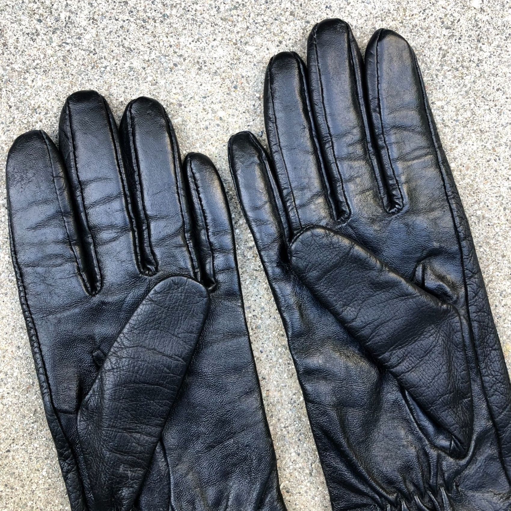 Lord & Taylor VTG LORD & TAYLOR 100% Genuine Leather Gloves Women's 7 Black Glove Leather Size ONE SIZE - 4 Thumbnail