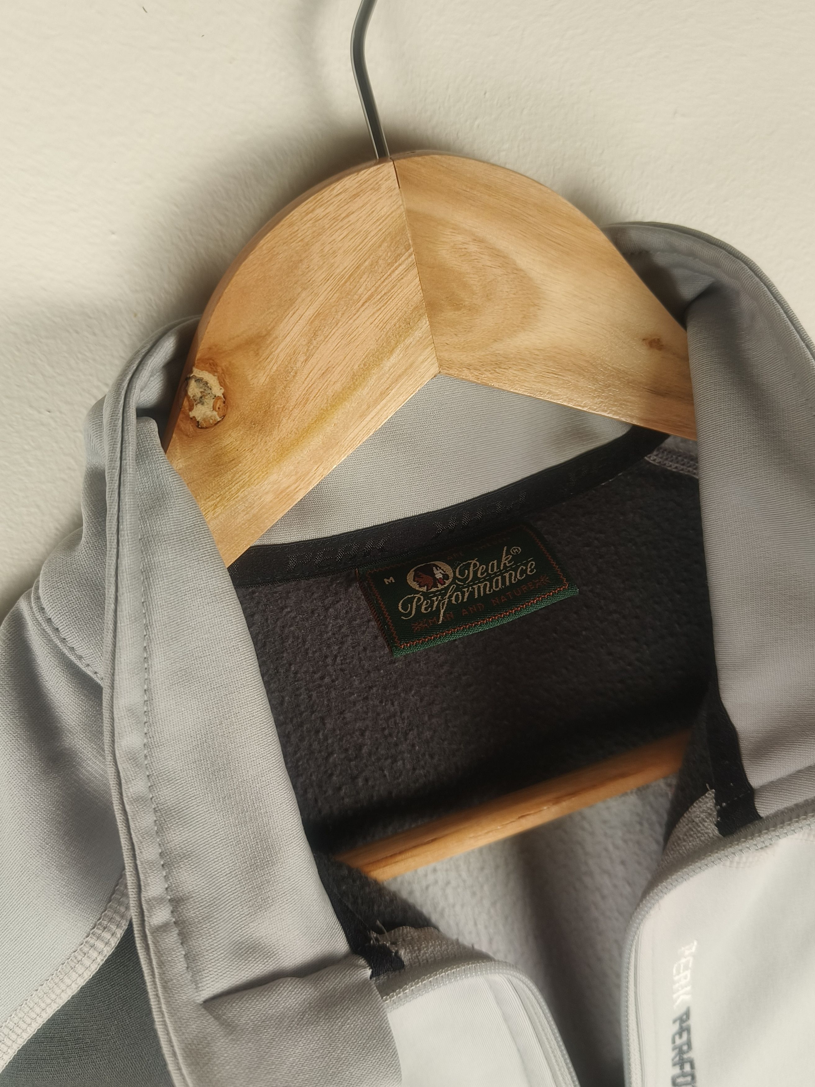 Peak Performance Peak Performance W's Half Zip Colorblock Base Layer Pullover Size M / US 6-8 / IT 42-44 - 2 Thumbnail