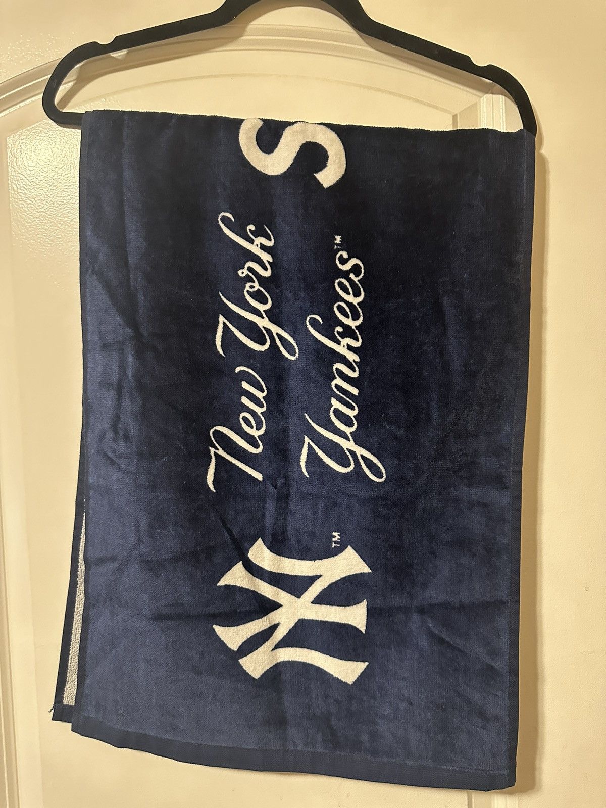 Supreme Supreme New York Yankees Hand Towel Navy | Grailed