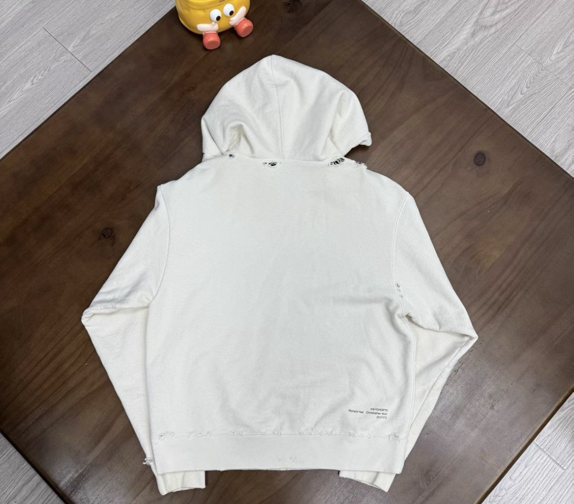 Gucci Gucci Beige destructive hoodie 2502-Nextarrow Size US XS / EU 42 / 0 - 2 Thumbnail