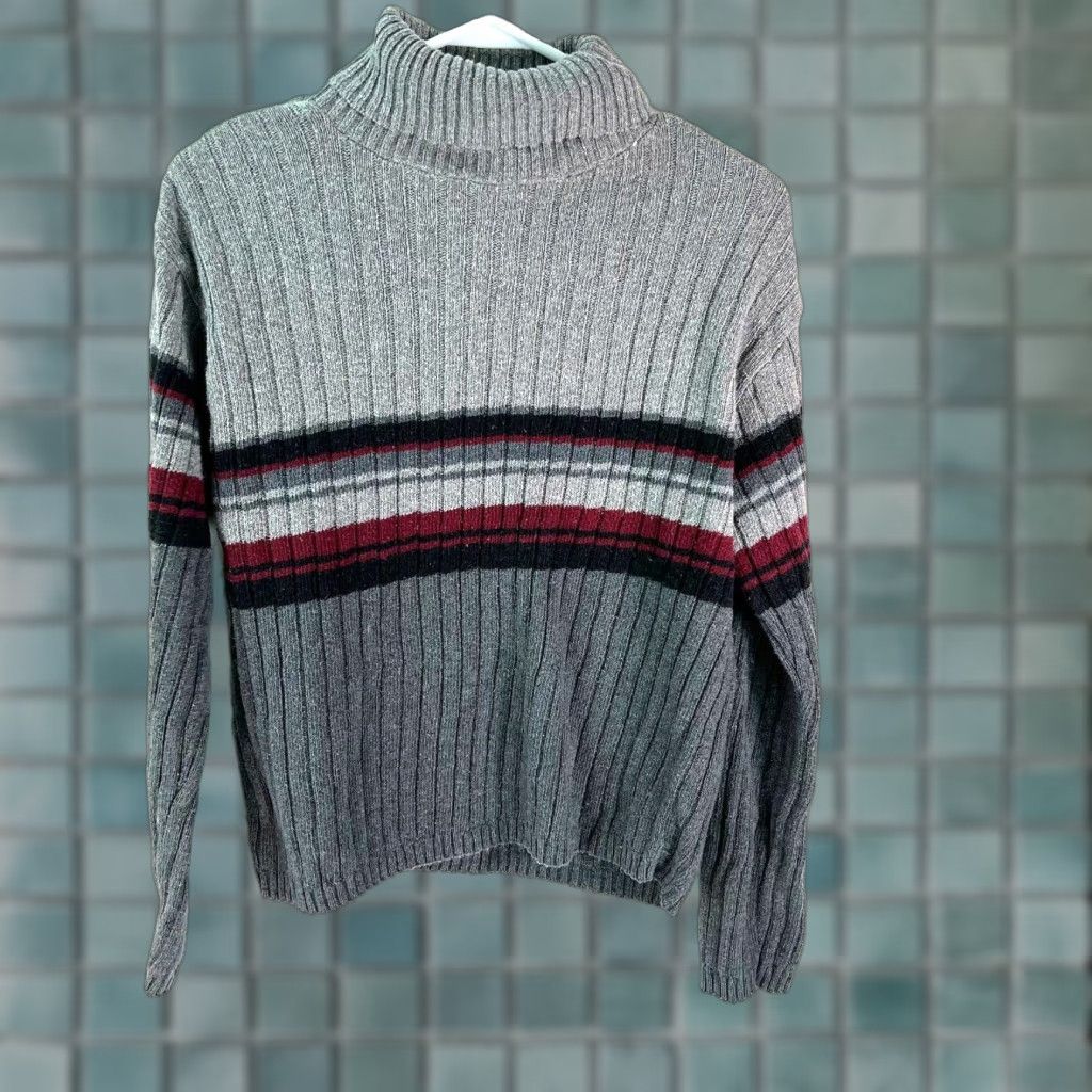 Forever 21 Forever Turtle Neck Gray Pullover Sweater Women's L Size L / US 10 / IT 46 - 1 Thumbnail