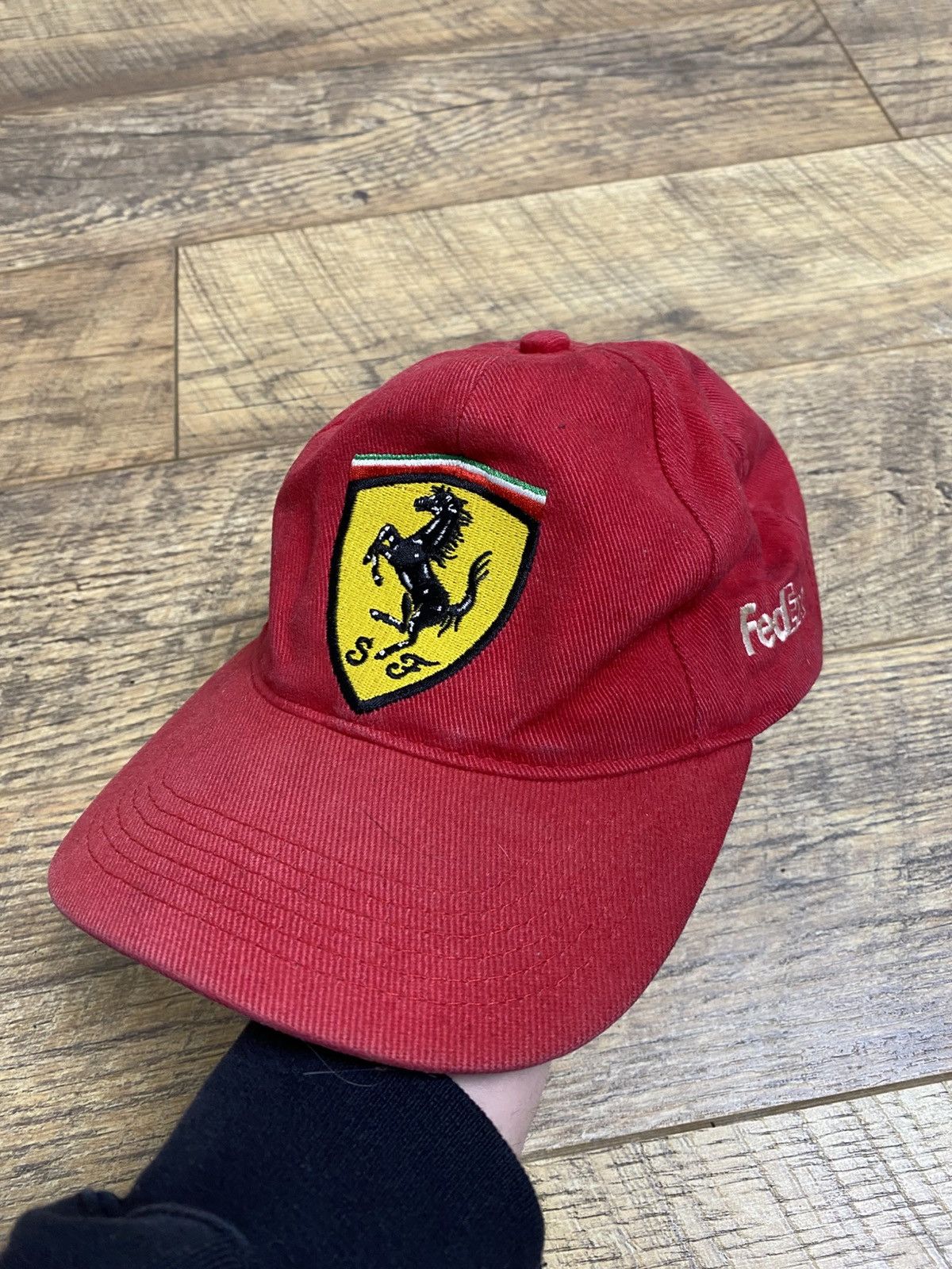 Ferrari Very Rare Vintage Ferrari x FedEx Racing Cap Retro F1 Size ONE SIZE - 1 Thumbnail