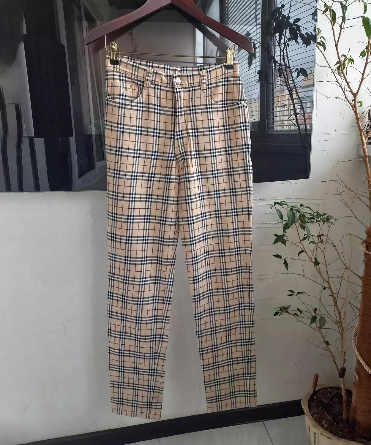 Burberry BURBERRY Pants Nova Check Trousers Beige Cotton White Size 28" / US 6 / IT 42 - 11 Thumbnail