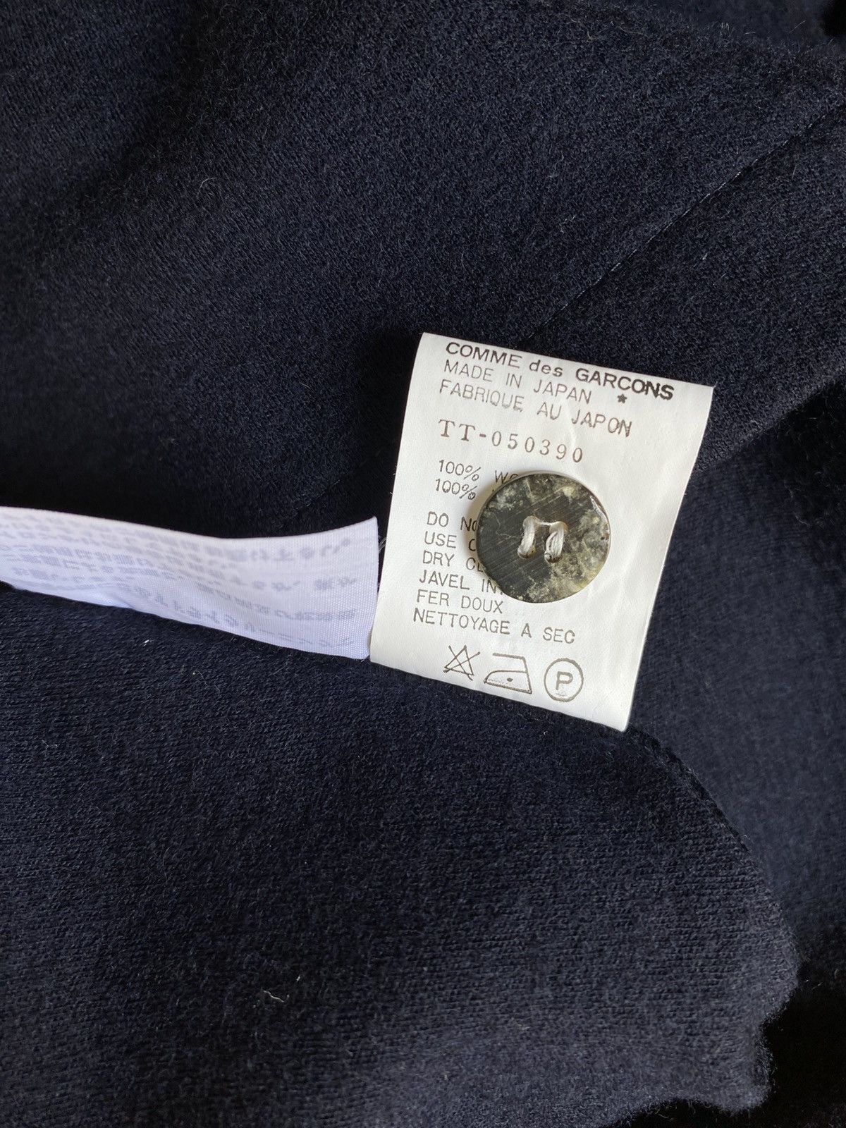 Comme des Garcons COMME des GARCONS Off-Shoulder Buttoned Top Size L / US 10 / IT 46 - 8 Thumbnail