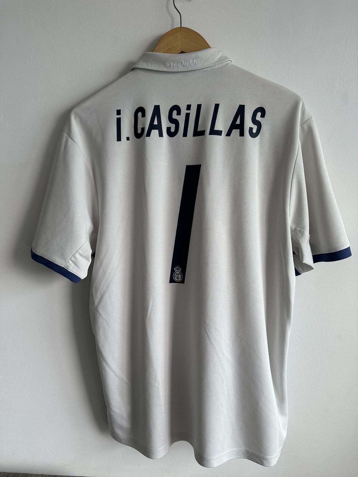 Adidas × Vintage Vintage Real Madrid 2016-2017 Adidas Soccer Jersey Rare Size US L / EU 52-54 / 3 - 2 Thumbnail