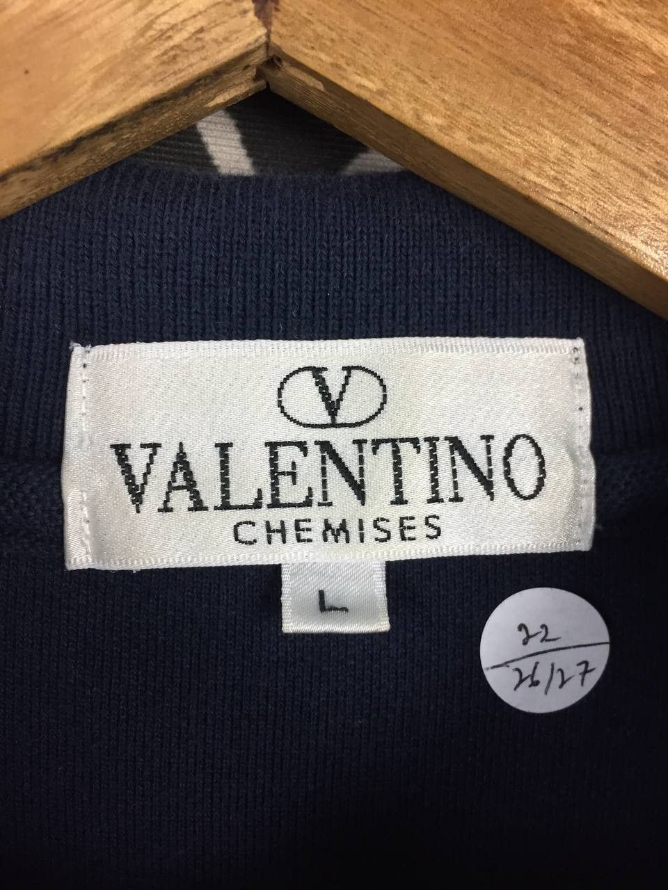 Valentino Vtg Valentino Chemises Embroidered Logo Polo Shirt Size US L / EU 52-54 / 3 - 12 Thumbnail