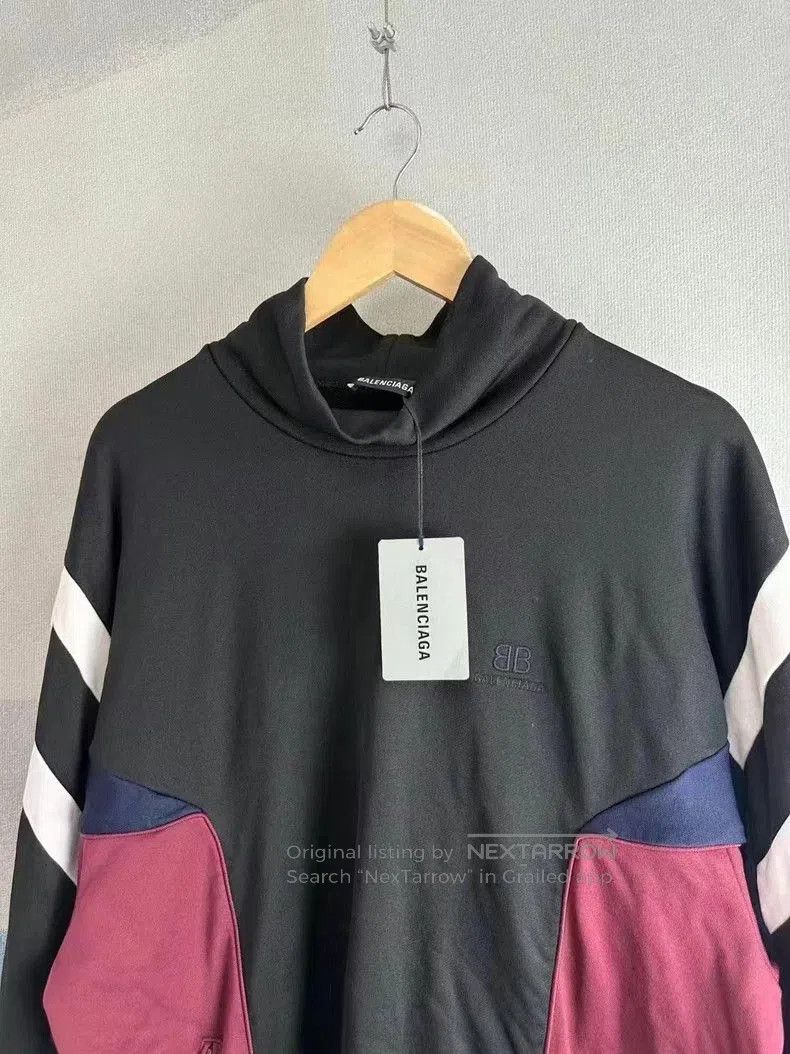 Balenciaga Balenciaga Black Red Stitch Turtle Neck Sweatshirt S. Size US S / EU 44-46 / 1 - 2 Thumbnail