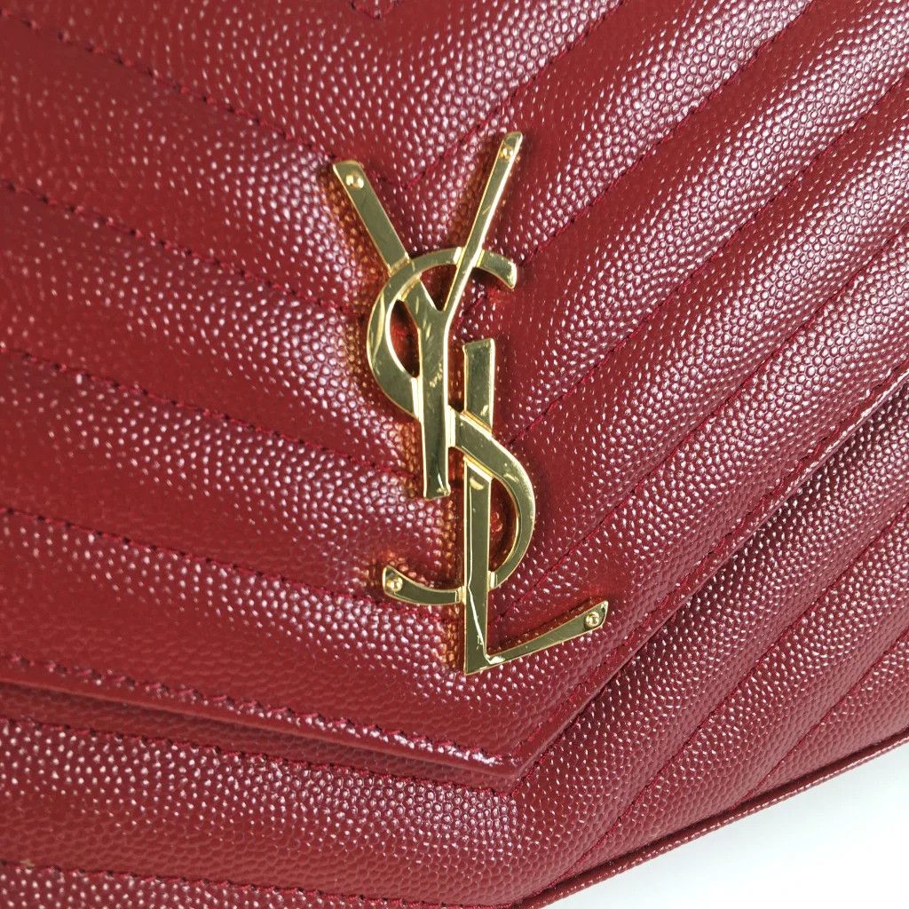Saint Laurent Paris o1tp1o1224 Size: OS/Cassandra Wallet On Chain in Red Size ONE SIZE - 7 Thumbnail