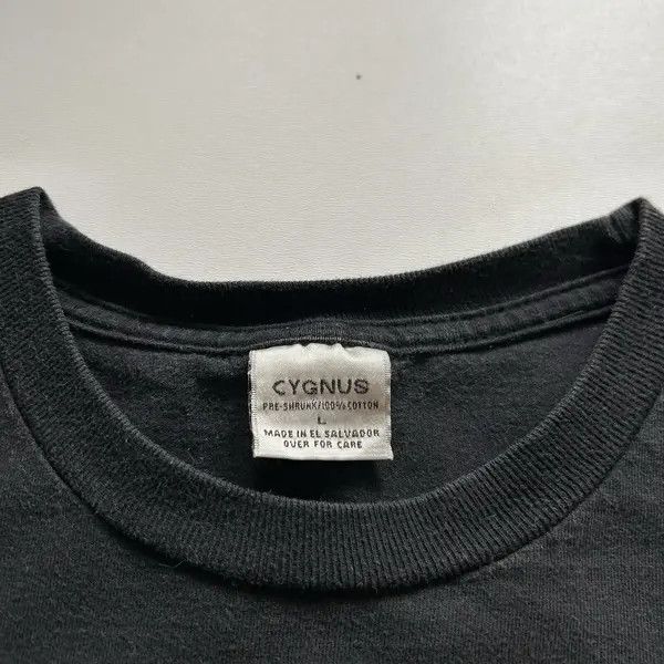 Band Tees Vintage 90s Elvis Presley T Shirt Large Faded Black Rare Size US L / EU 52-54 / 3 - 5 Thumbnail