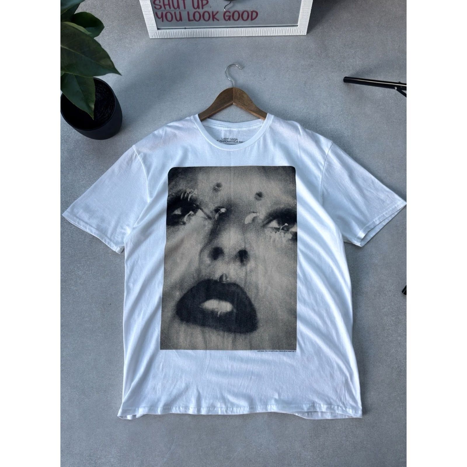 Bally LADY GAGA T-SHIRT THE CHROMATICA BALL TOUR 2022 OFFICIAL BAGGY MENS XL White Cotton Graphic Print Regular Short Sleeve/ 90s Music Band Tees Big Logo Size US XL / EU 56 / 4 - 3 Thumbnail