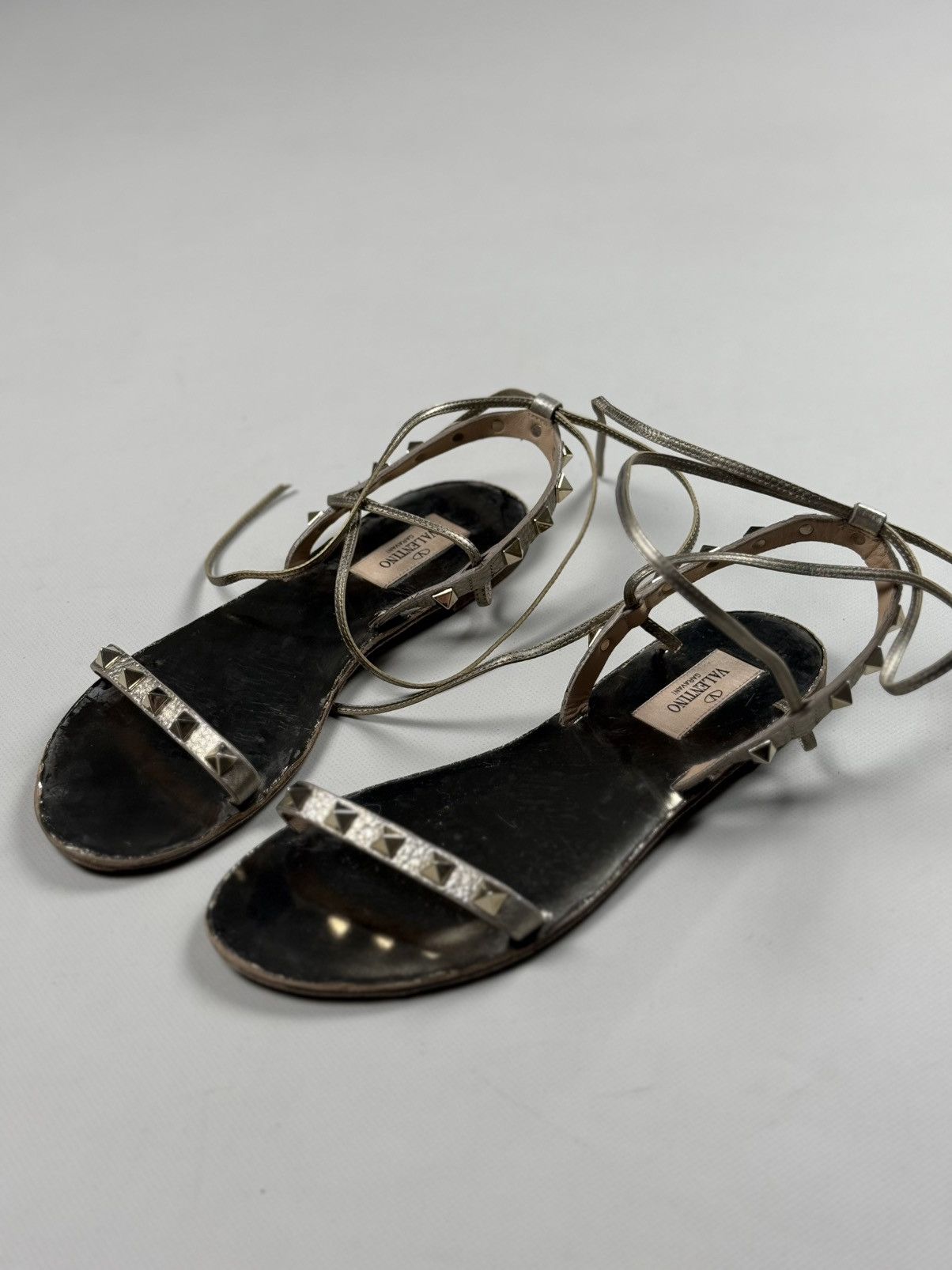 Valentino Valentino Garavani Ladies Studded Flats Sandals Size 35 Size US 5 / IT 35 - 15 Thumbnail