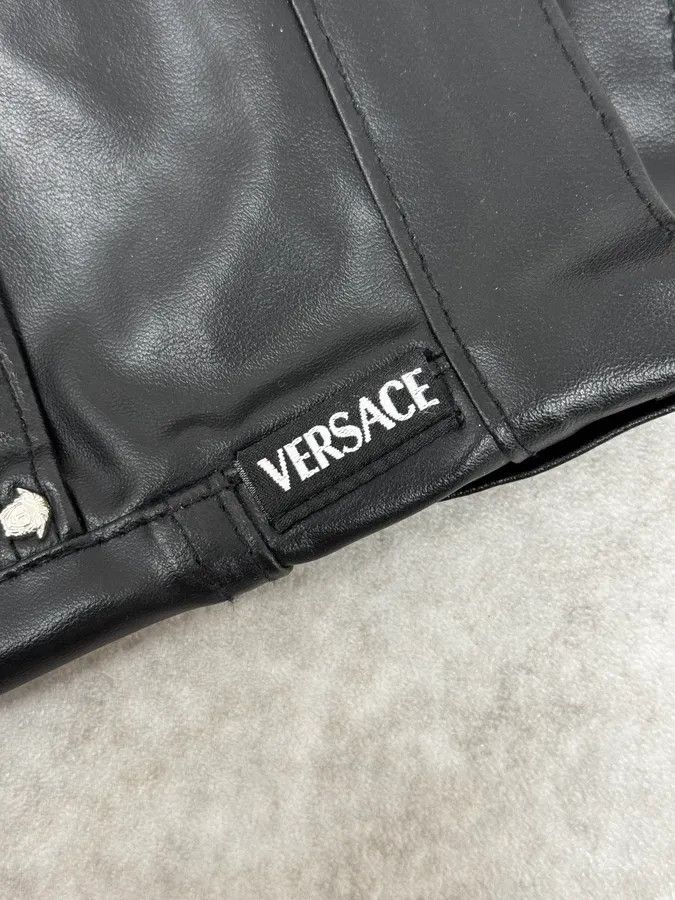 Versace 2000s Versace Black Eco Slim Leather Biker Pants Size US 32 / EU 48 - 12 Thumbnail