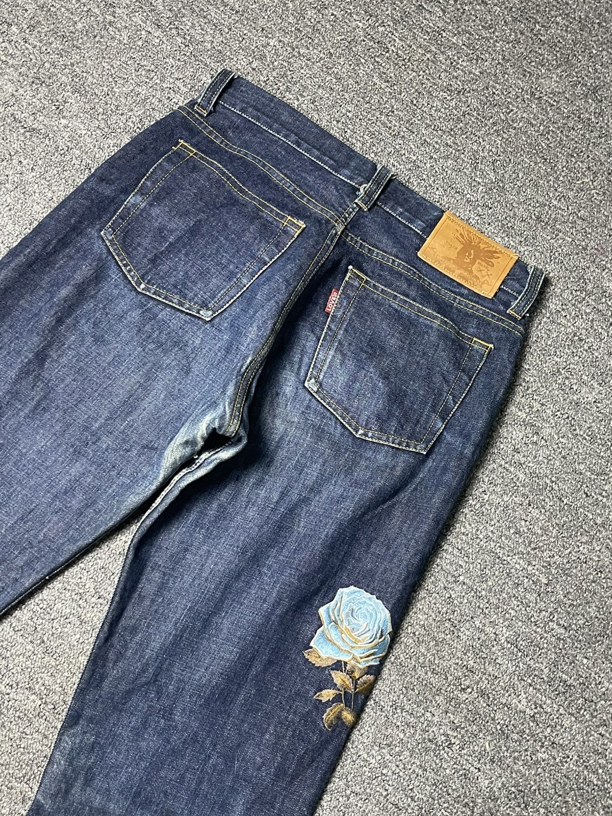 Japanese Brand × Vintage OZONE Flower Embroidery Flare Denim Jeans (91) Size US 28 / EU 44 - 9 Thumbnail