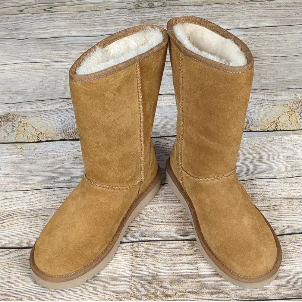 Koolaburra by ugg mid calf boots size 6 NWOT