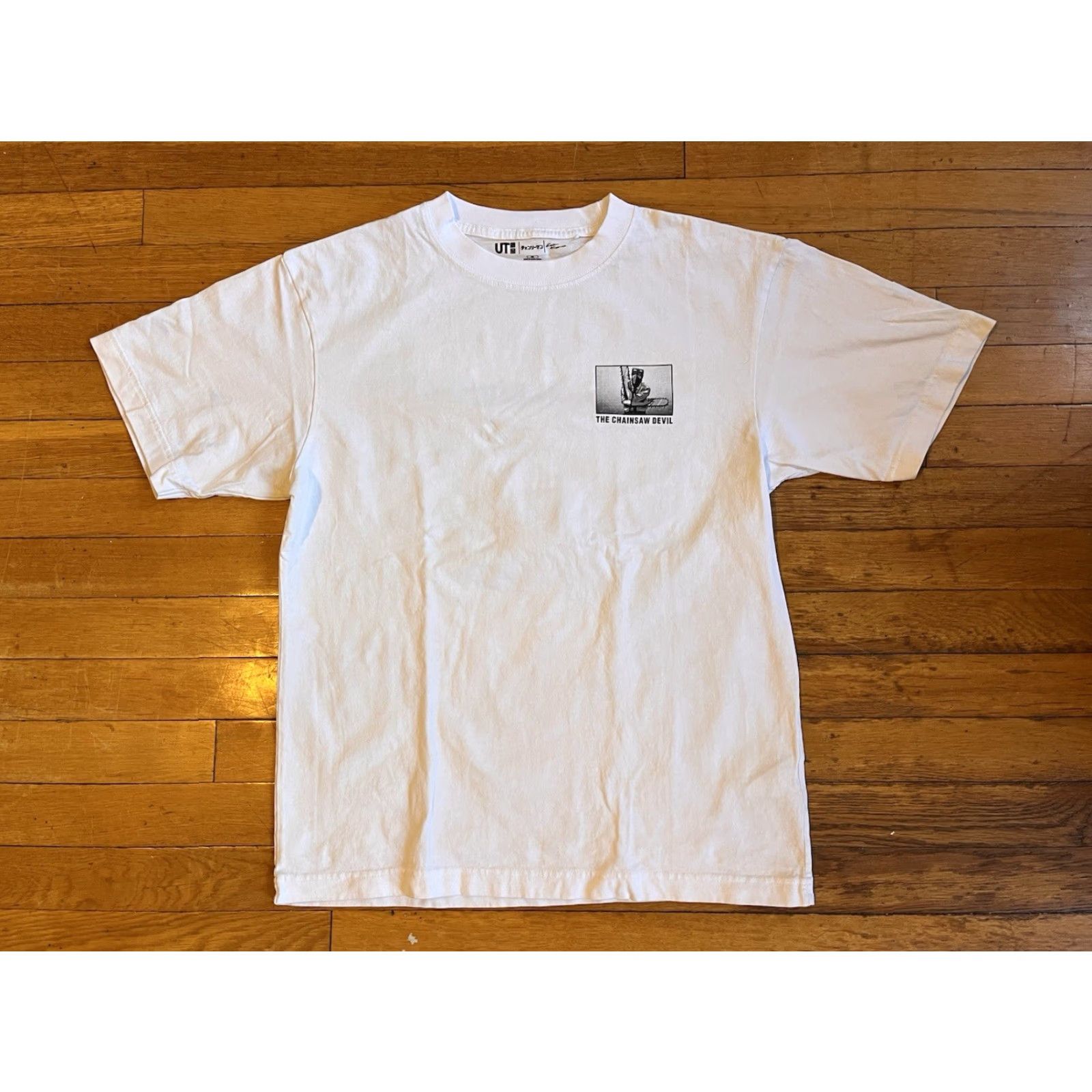 Uniqlo Uniqlo Chainsaw Man The Chainsaw Devil Kosuke Kawamura Shirt Men’s XS White Size US XS / EU 42 / 0 - 2 Thumbnail