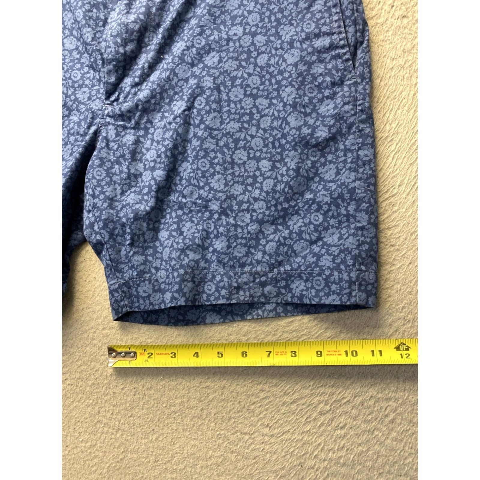 J.Crew J.CREW Men Shorts Size 35 Blue Chino Flower Pockets Flat Front Button 7 Inseam Regular Mens Size US 35 - 7 Thumbnail