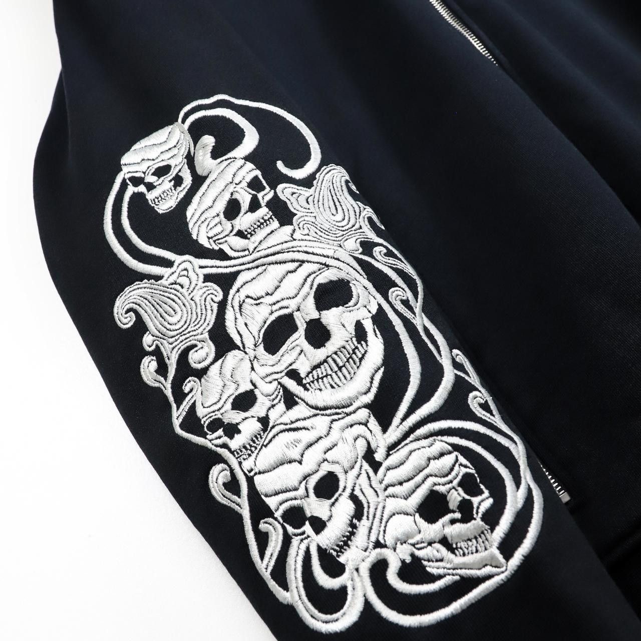 Alexander McQueen Alexander McQueen Embroidered Skull Motif Zip Hoodie Size US L / EU 52-54 / 3 - 3 Thumbnail