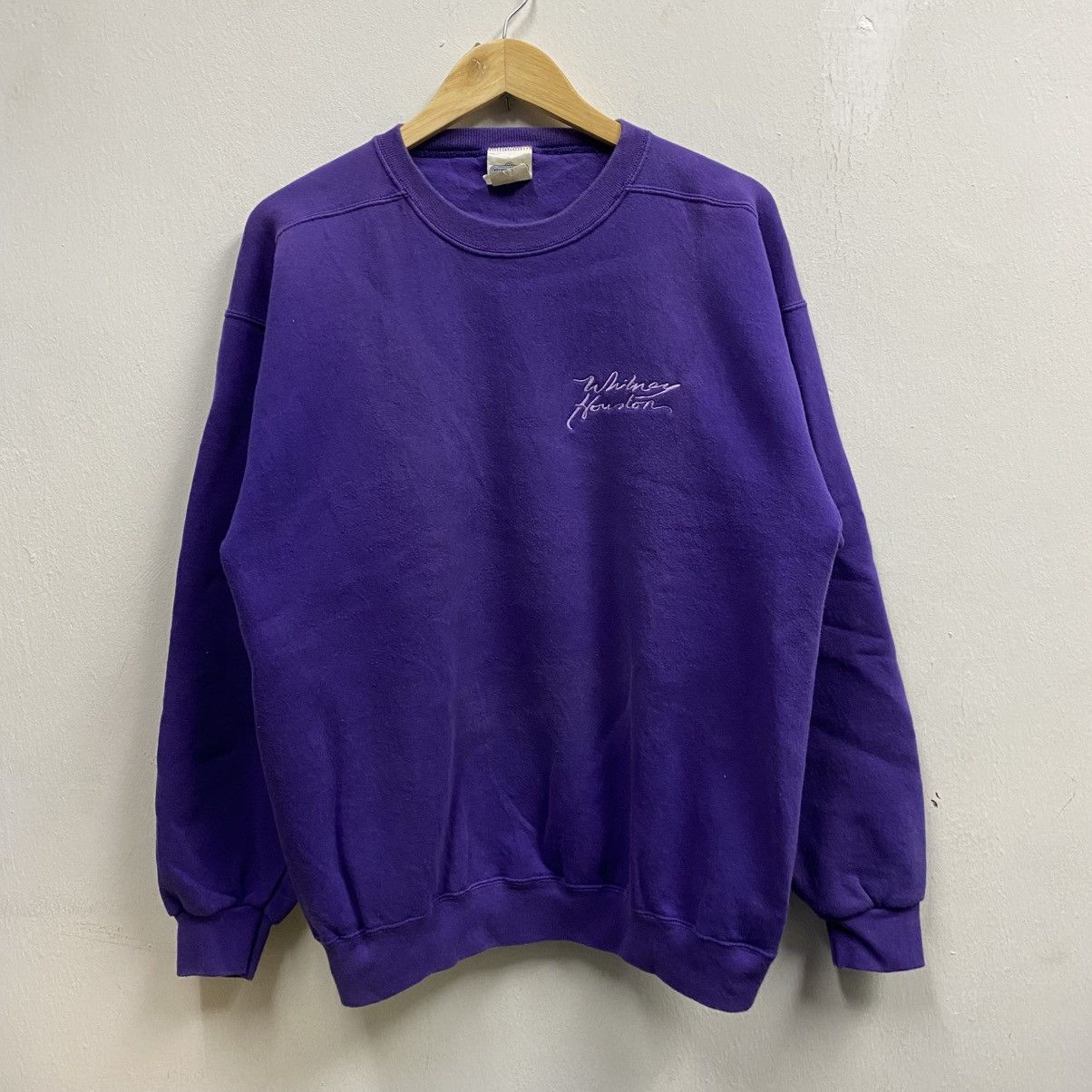 Rap Tees vintage 90s purple Whitney Houston Name crewneck sweatshirt Size US L / EU 52-54 / 3 - 1 Thumbnail