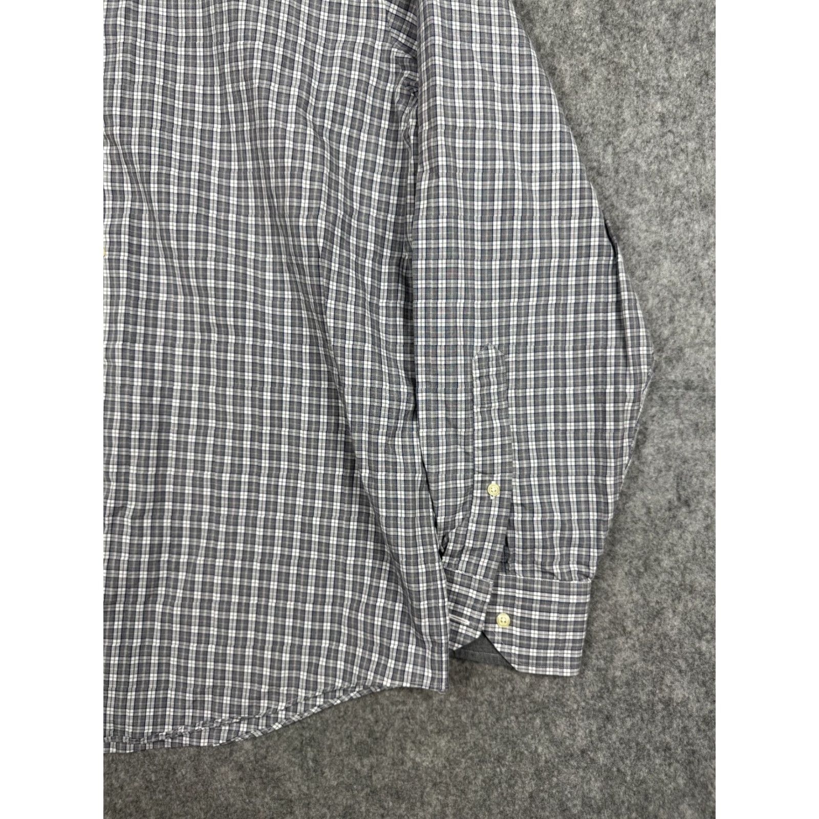 Brooks Brothers VINTAGE Brooks Brothers Shirt Men 16-35 Gray Plaid Button Up Woven USA Dress Shirt Collared Spread Long Sleeve 100% Egyptian Cotton Regular Size US L / EU 52-54 / 3 - 4 Thumbnail