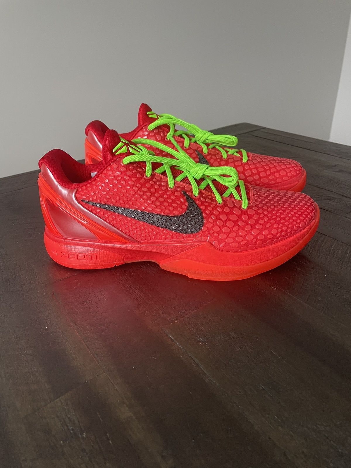 Nike Reverse Grinch Kobe 6 | Grailed