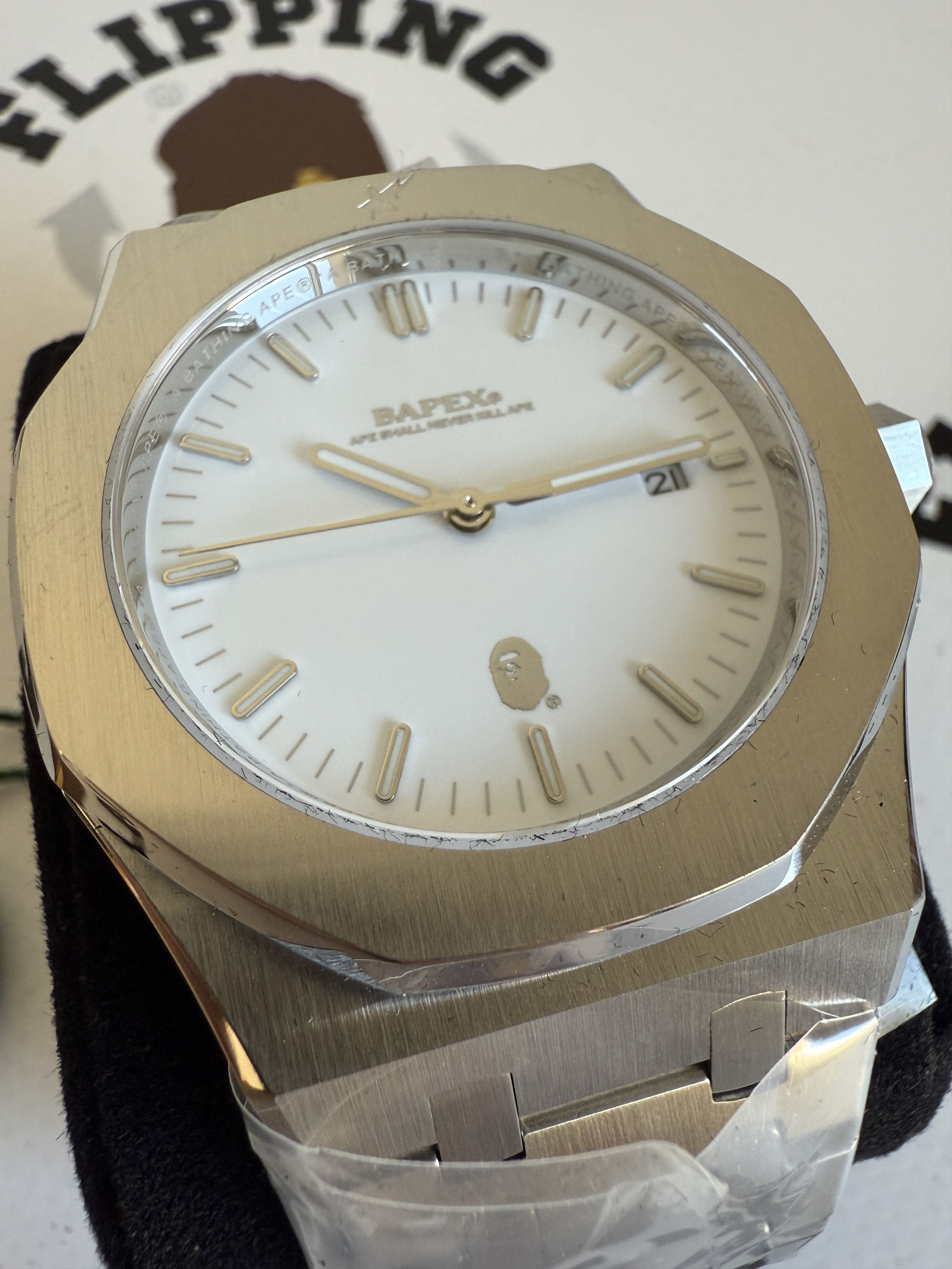 Bape BAPE TYPE 9 BAPEX #1 (2025) Size ONE SIZE - 16 Thumbnail