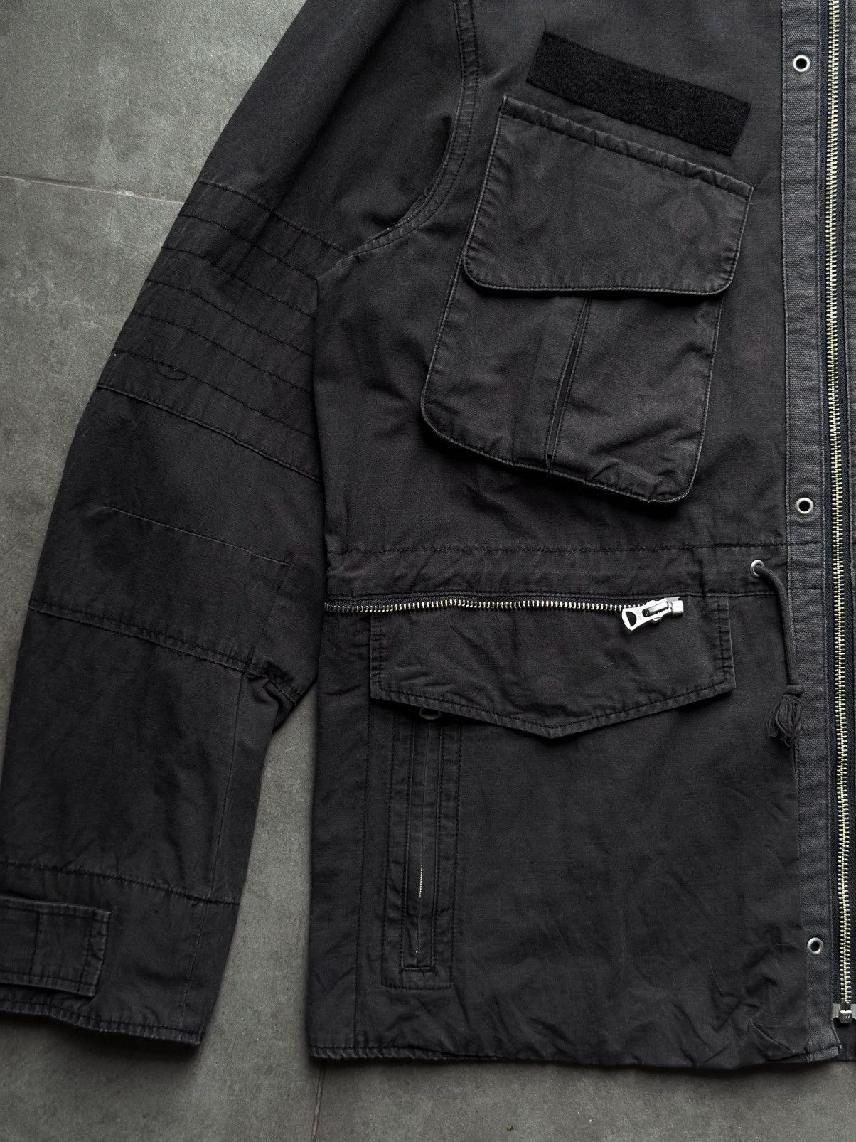 Undercover UNDERCOVER “UNDERMAN” TACTICAL HOODED CARGO JACKET Size US M / EU 48-50 / 2 - 9 Thumbnail