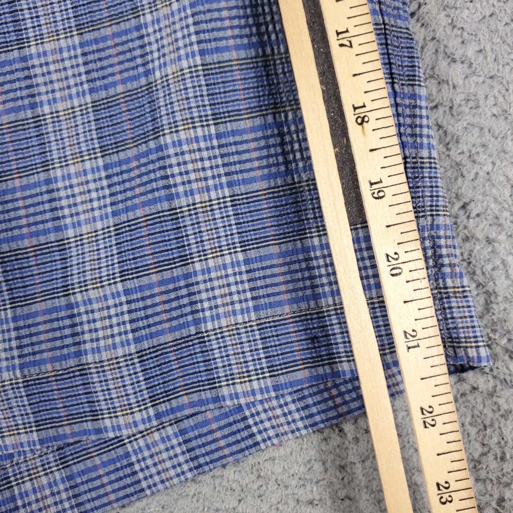 Tommy Bahama VINTAGE Tommy Bahama Men’s Shorts Size 40 Blue Plaid Nylon Stretch Flat Front Chino Size US 40 / EU 56 - 5 Thumbnail
