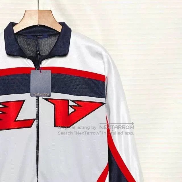 Louis Vuitton Louis Vuitton FW22 Logo Hockey Jacket Men. Size US S / EU 44-46 / 1 - 3 Thumbnail