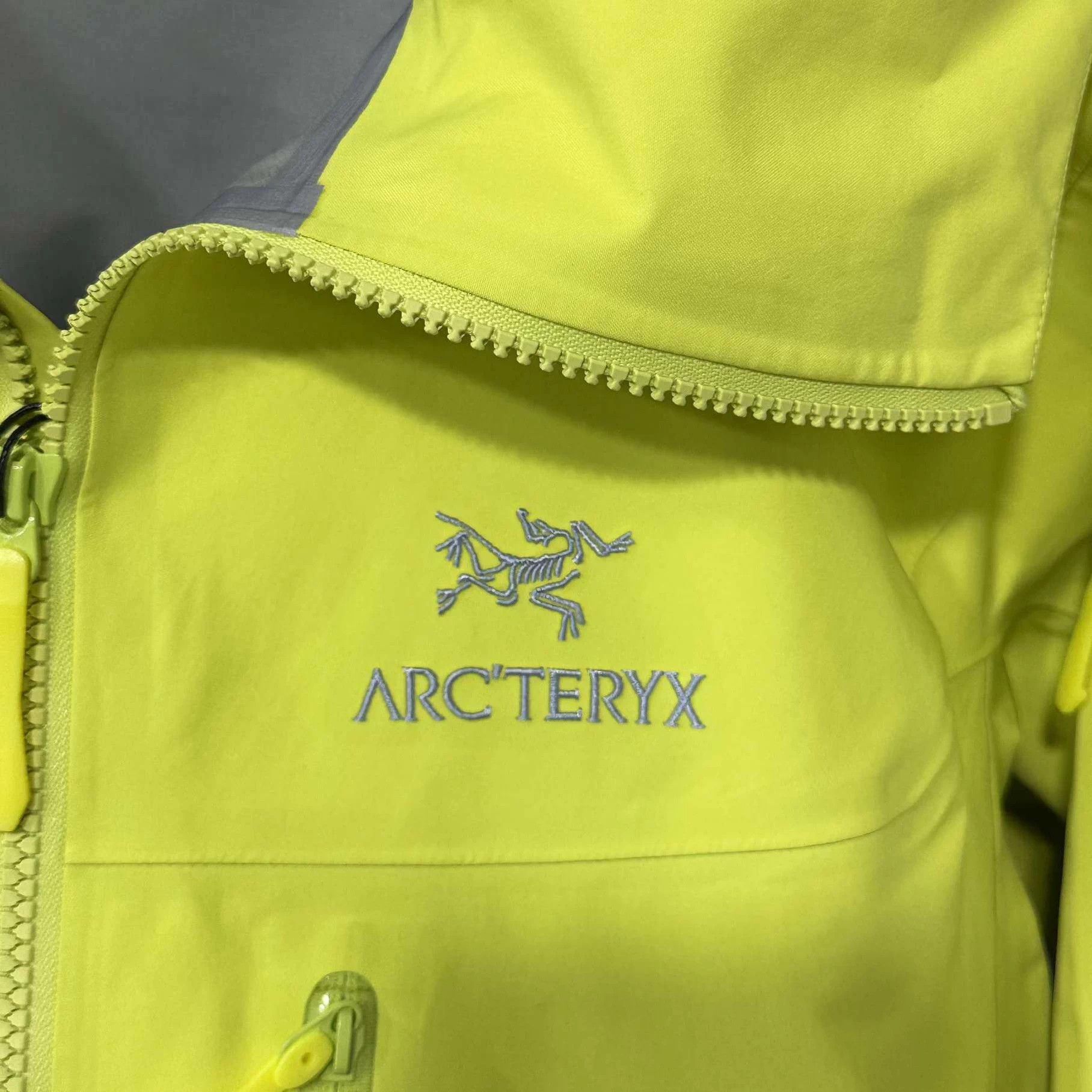 Arc'teryx Arc'teryx Alpha SV 6 Race Green M Hard Shell Jacket Size US M / EU 48-50 / 2 - 6 Thumbnail