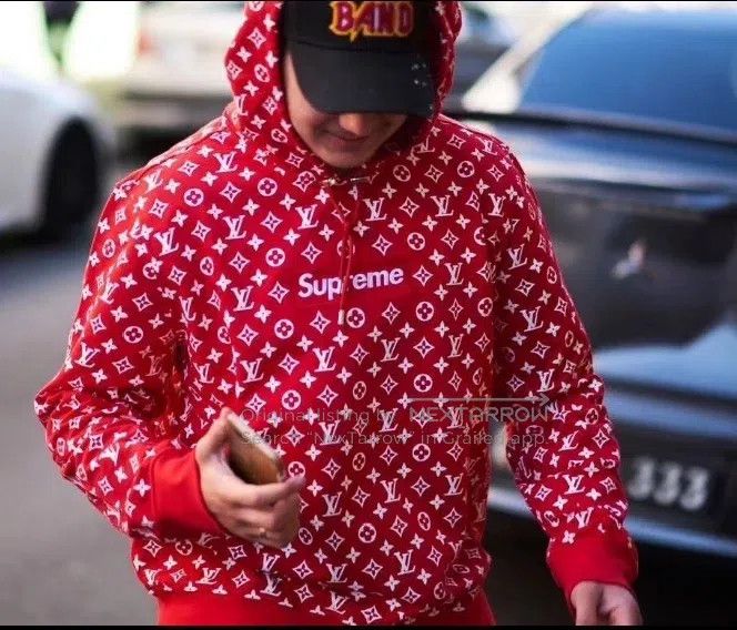 Louis Vuitton Louis Vuitton Red logo full-print cotton hooded drawstring Size US XXS / EU 40 - 9 Thumbnail