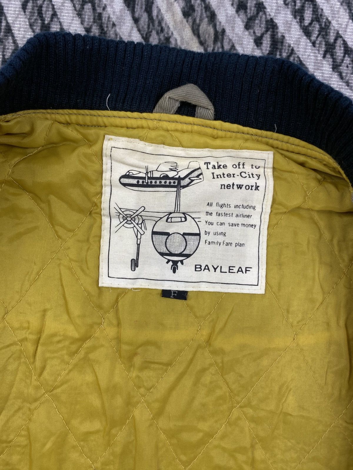 Japanese Brand Vintage 1990s BAYLEAF Utility Zipper Bomber Jacket Size US XL / EU 56 / 4 - 8 Thumbnail