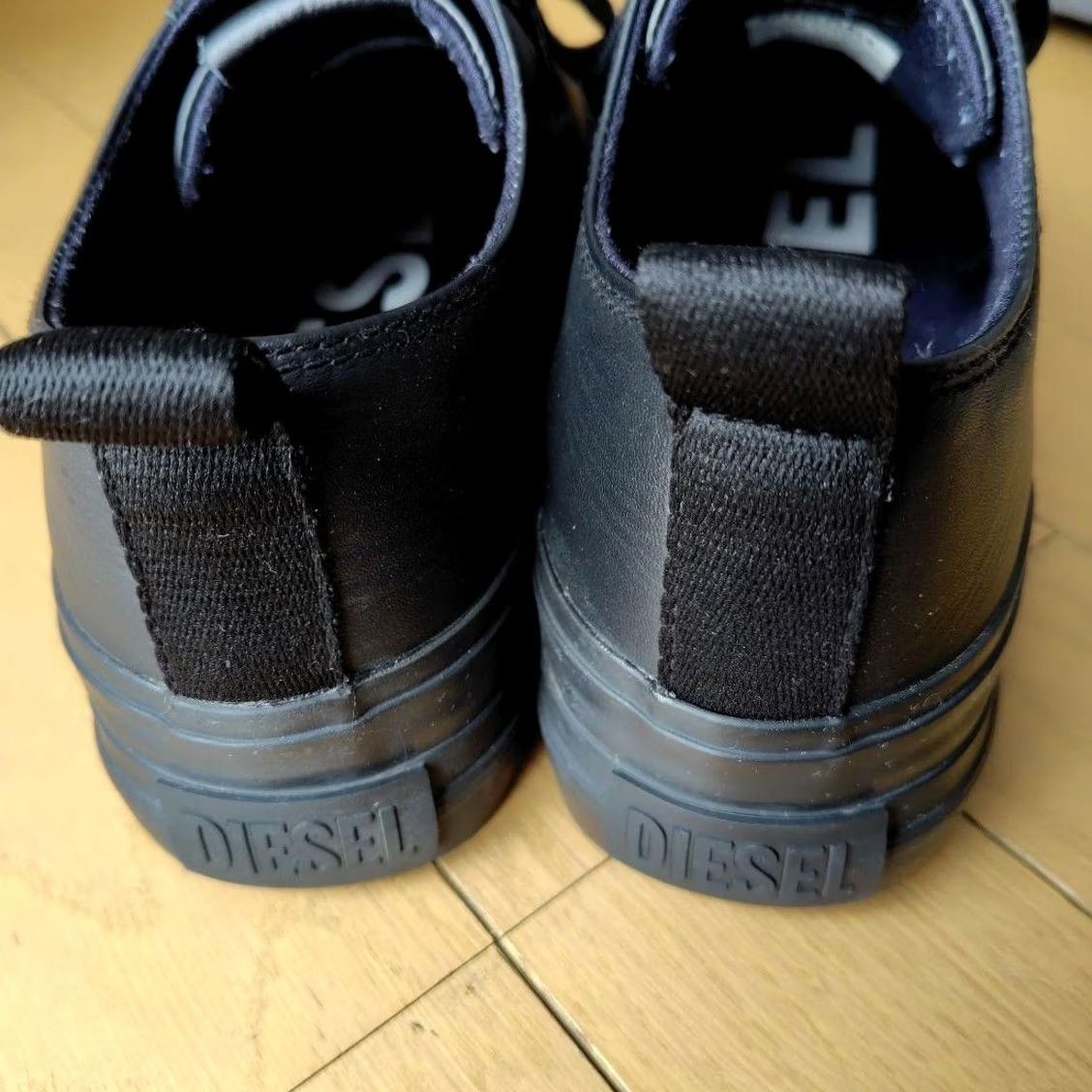 Diesel VINTAGE Diesel Men 8.5US Black Sneakers Casual Stylish Durable Platform 90s 00s Size US 9 / EU 42 - 4 Thumbnail