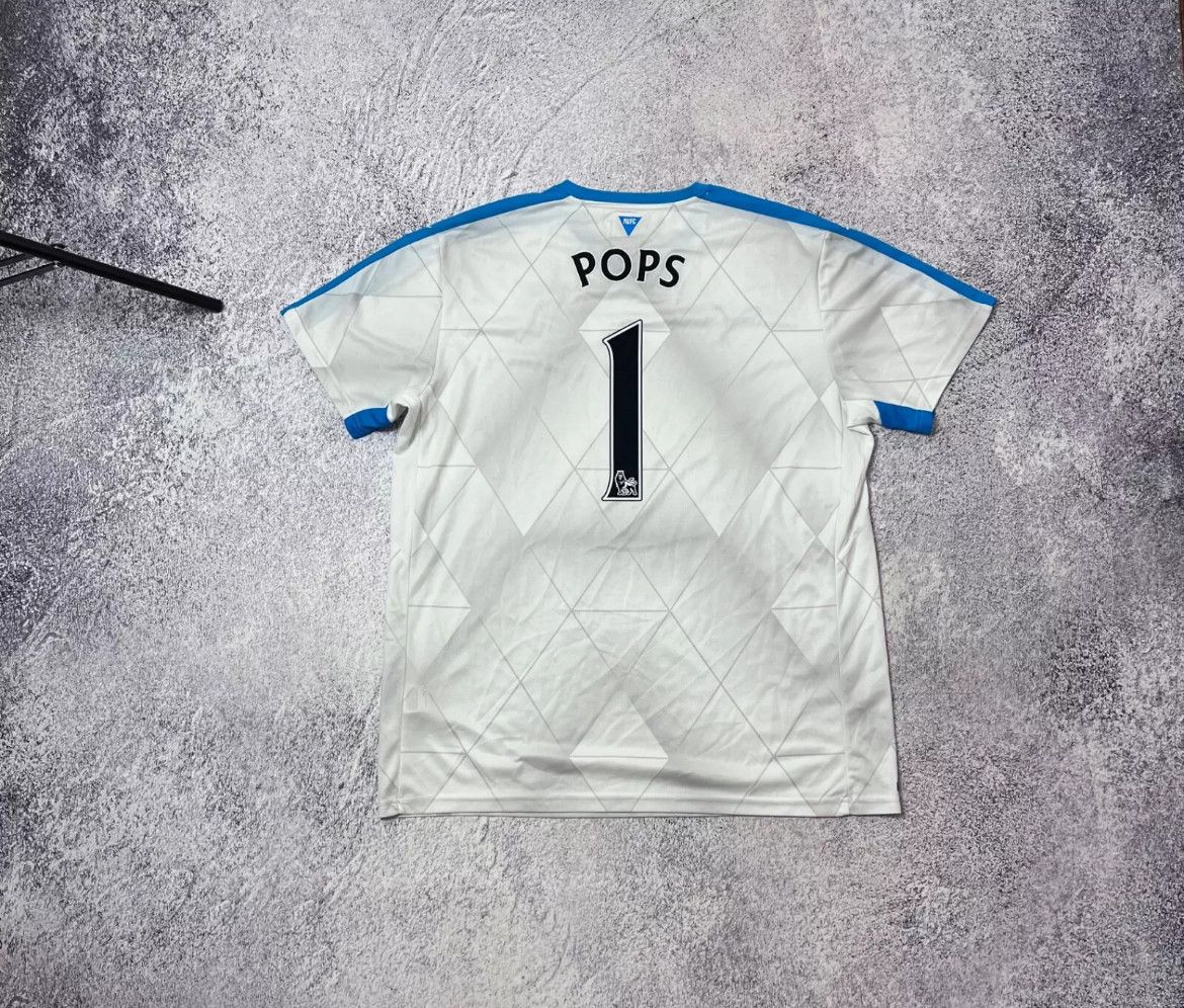 Puma Soccer jersey F.C Newcastle United Puma #1 Pops size Xl Size US XL / EU 56 / 4 - 4 Thumbnail