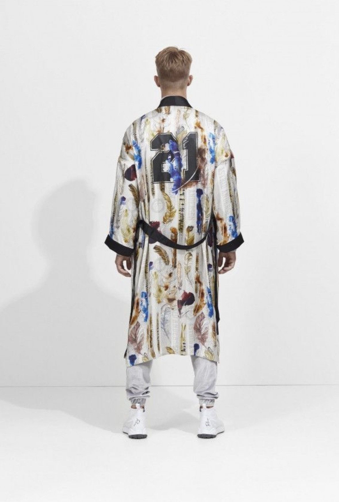 Astrid Andersen ASTRID ANDERSEN feather print long jacket Size US L / EU 52-54 / 3 - 7 Thumbnail