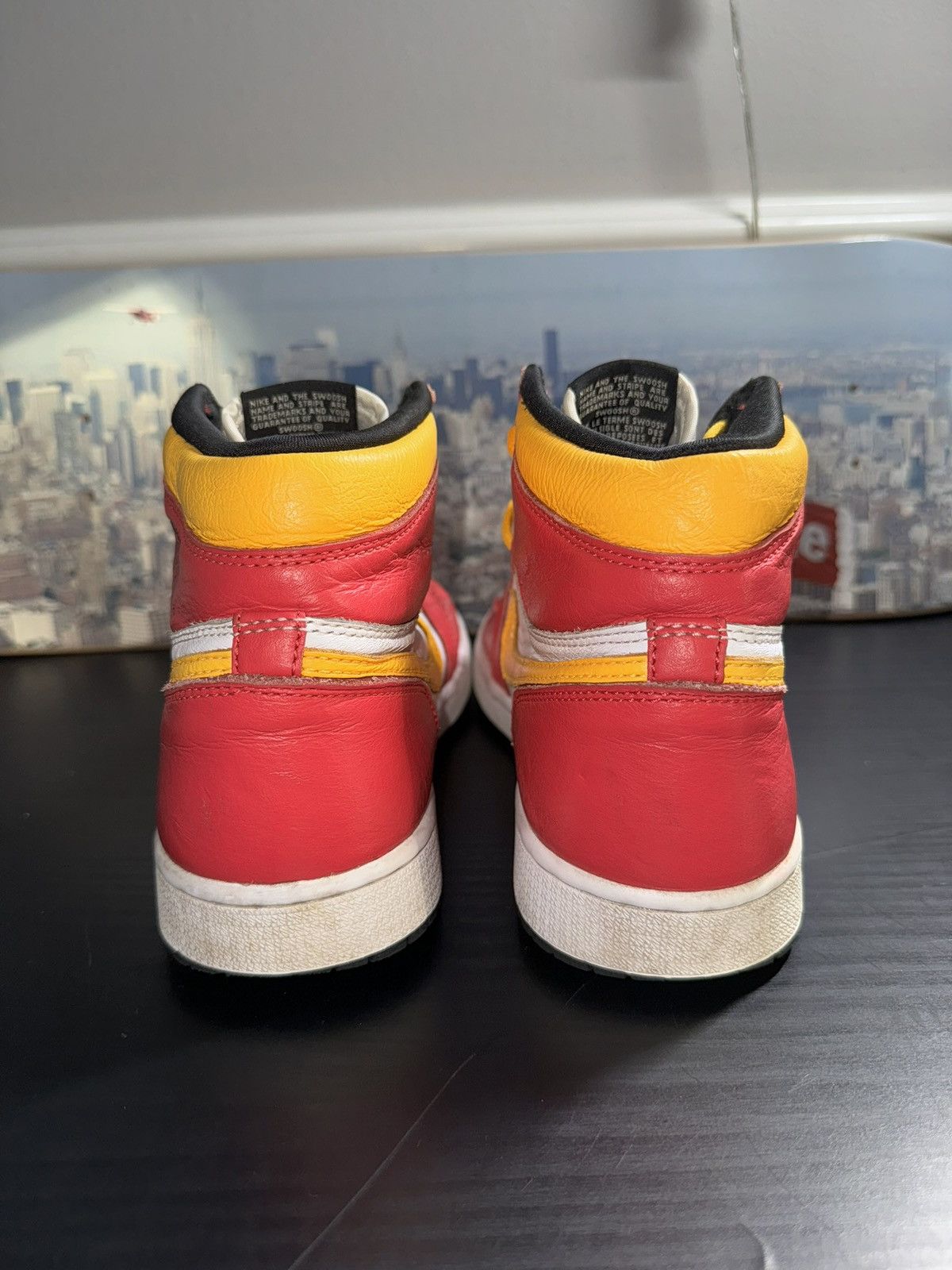 Jordan Brand × Nike - Nike Air Jordan 1 Retro High OG Light Fusion Red 2021 Size US 9.5 / EU 42-43 - 5 Thumbnail