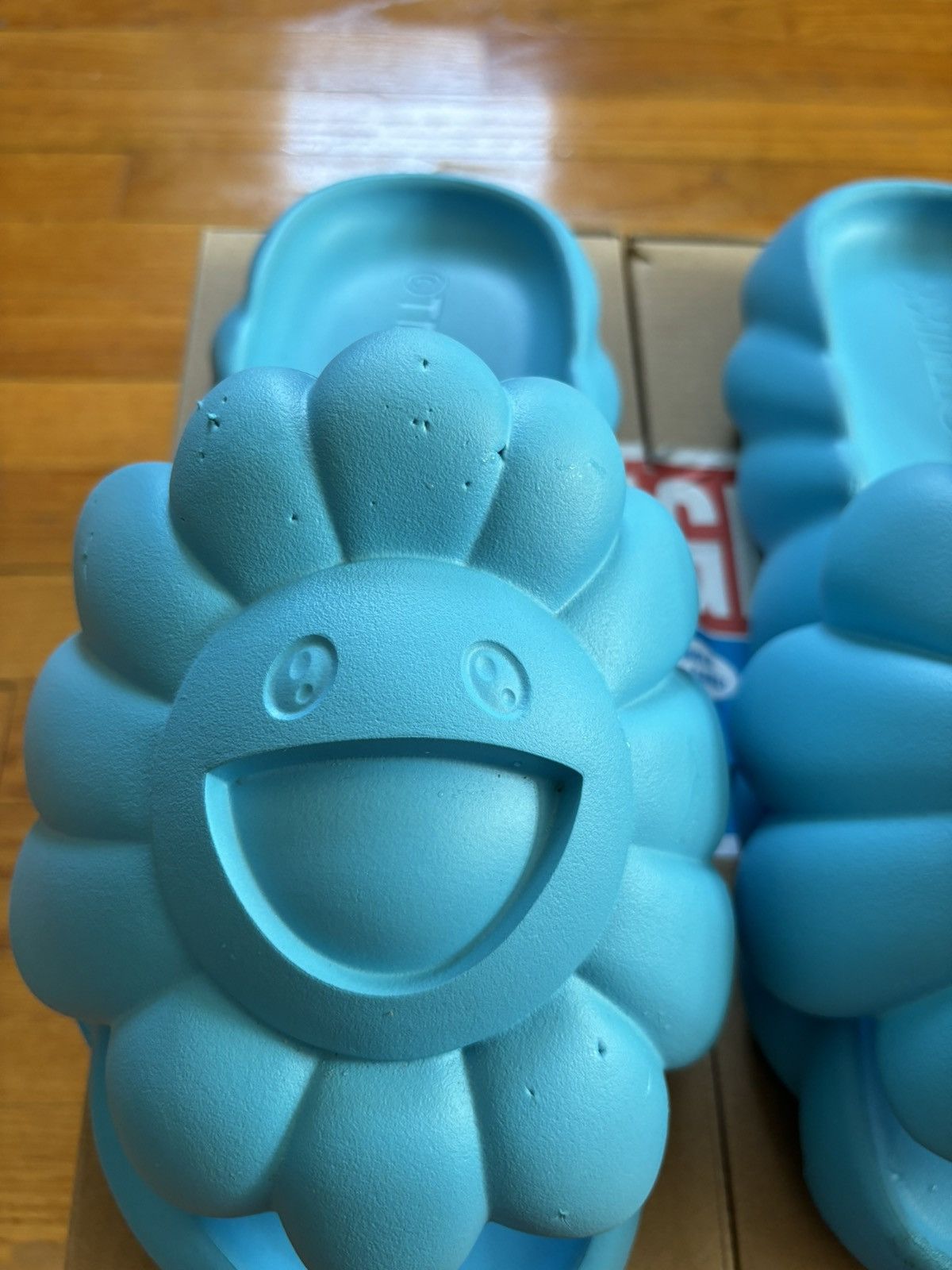 Takashi Murakami Takashi Murakami Slides Aquarius OHANA FULL-BLOOM Size 10 Size US 10 / EU 43 - 2 Thumbnail