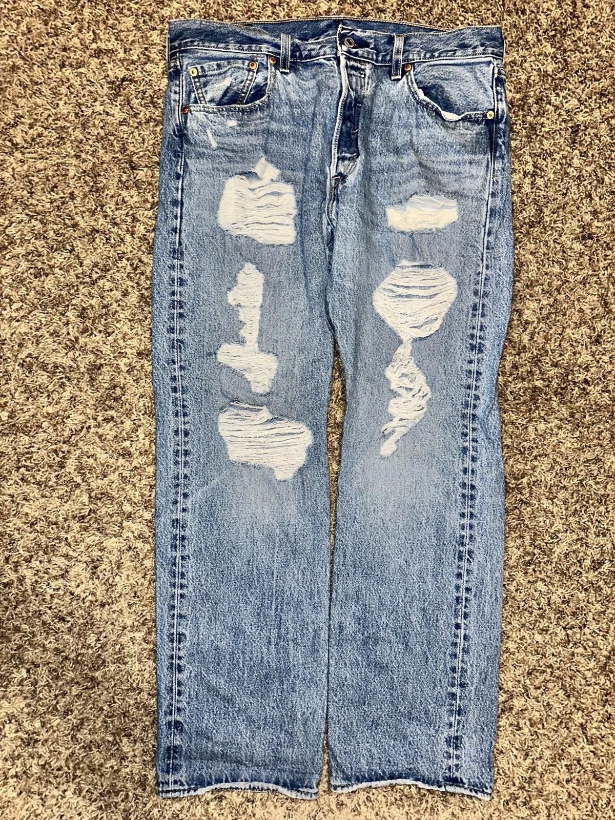 Levi's Men's Levi's 501® Original Fit Ripped Jeans Size US 35 - 1 Thumbnail